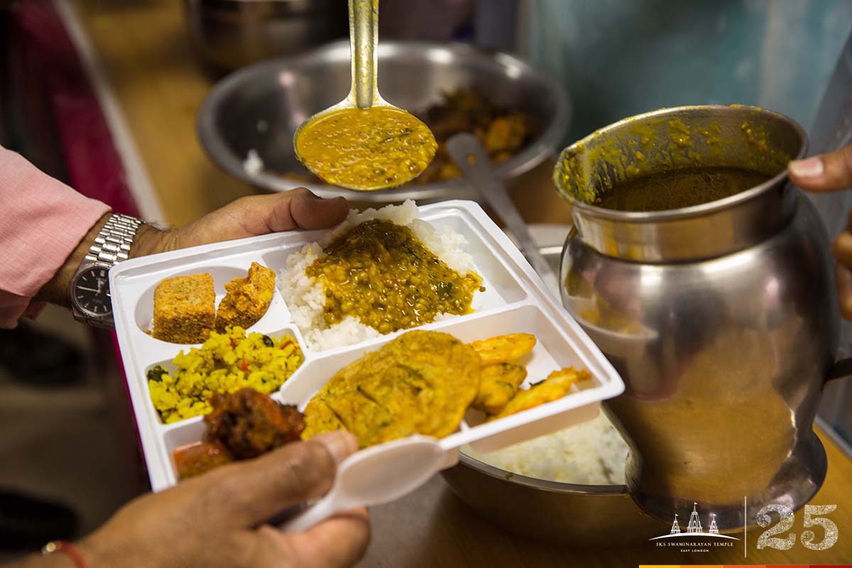 211A1163 copy - ©1987-2017 SKS Swaminarayan Temple East London